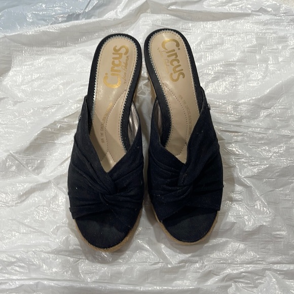 Circus wedges - Picture 1 of 4